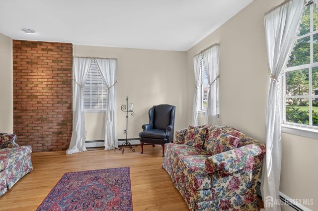 1270 Sioux Road, North Brunswick, NJ 08902