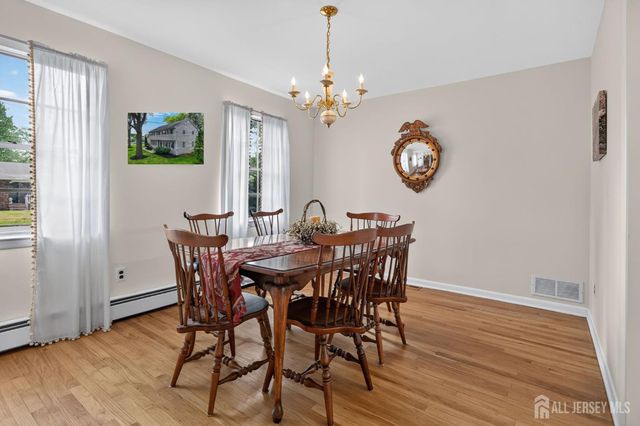 1270 Sioux Road, North Brunswick, NJ 08902