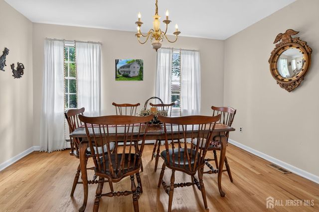 1270 Sioux Road, North Brunswick, NJ 08902
