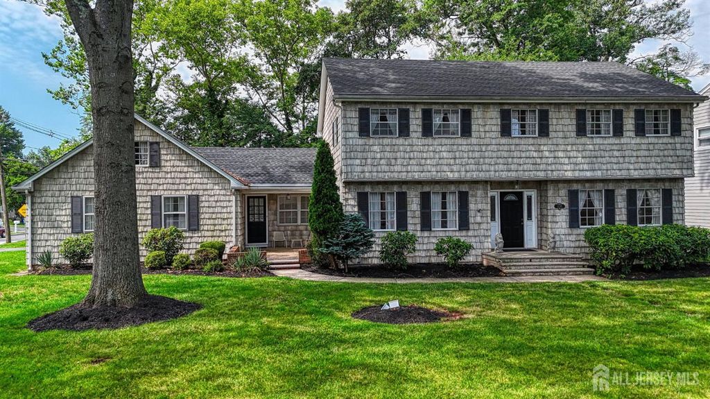 1270 Sioux Road, North Brunswick, NJ 08902