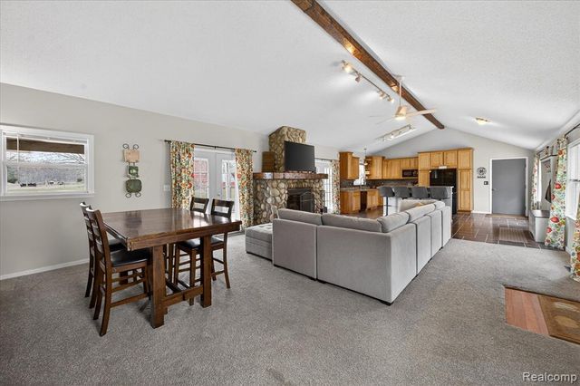 12760 Roepke Road, Gregory, MI 48137