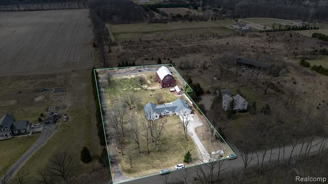 12760 Roepke Road, Gregory, MI 48137