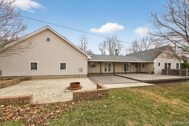 12760 Roepke Road, Gregory, MI 48137