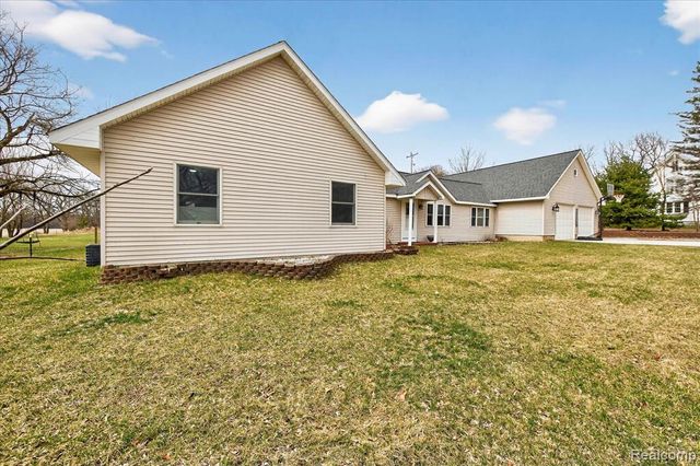 12760 Roepke Road, Gregory, MI 48137