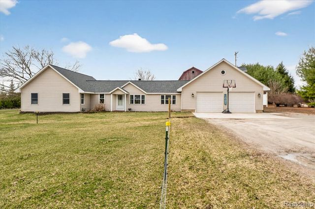 12760 Roepke Road, Gregory, MI 48137