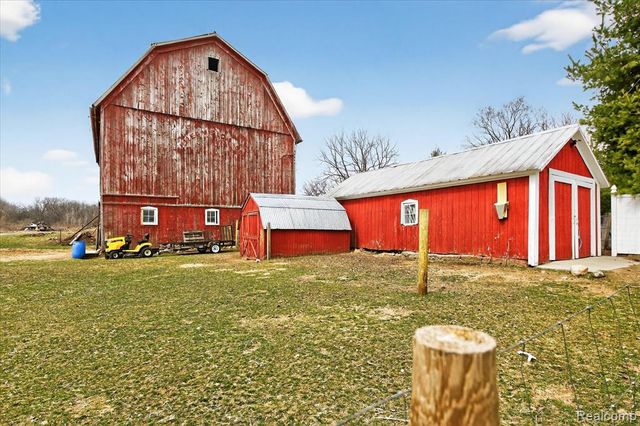 12760 Roepke Road, Gregory, MI 48137