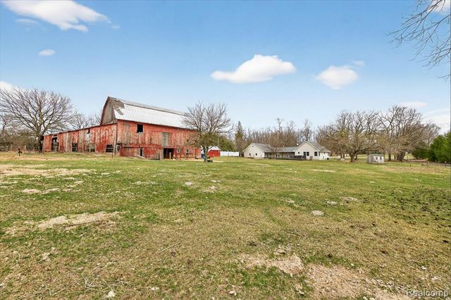 12760 Roepke Road, Gregory, MI 48137