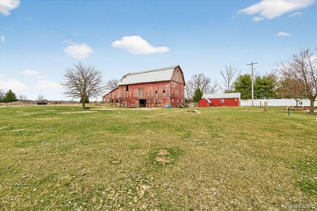 12760 Roepke Road, Gregory, MI 48137