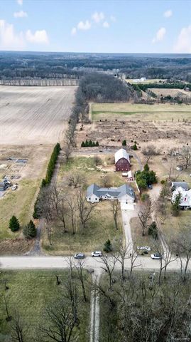 12760 Roepke Road, Gregory, MI 48137