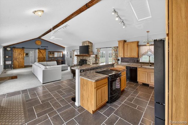 12760 Roepke Road, Gregory, MI 48137