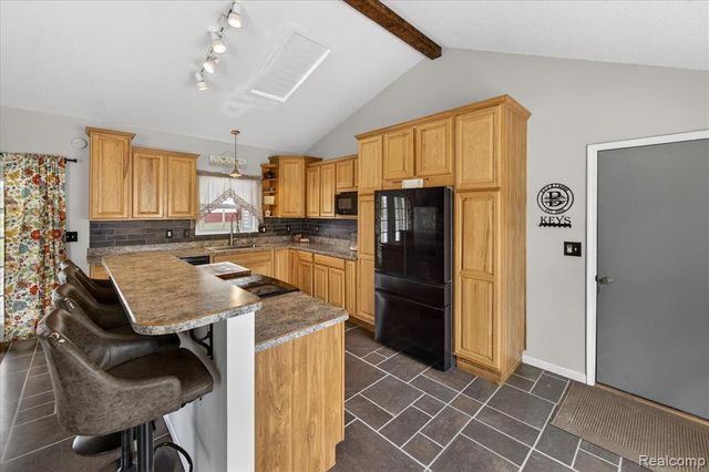 12760 Roepke Road, Gregory, MI 48137