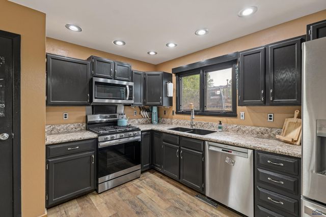 2518 JUNCTION DR, Rapid City, SD 57702