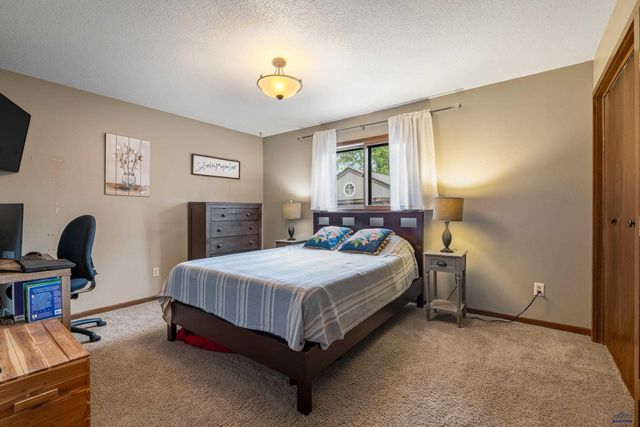 2518 JUNCTION DR, Rapid City, SD 57702