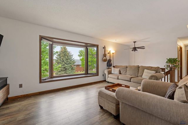 2518 JUNCTION DR, Rapid City, SD 57702