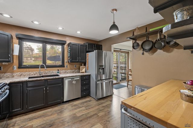 2518 JUNCTION DR, Rapid City, SD 57702