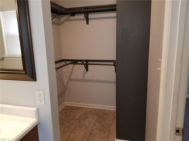 237 Seasons TRL, Newport News, VA 23602