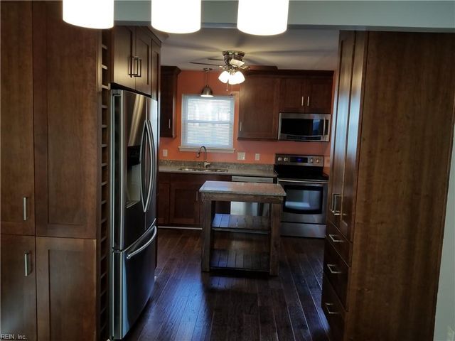 237 Seasons TRL, Newport News, VA 23602