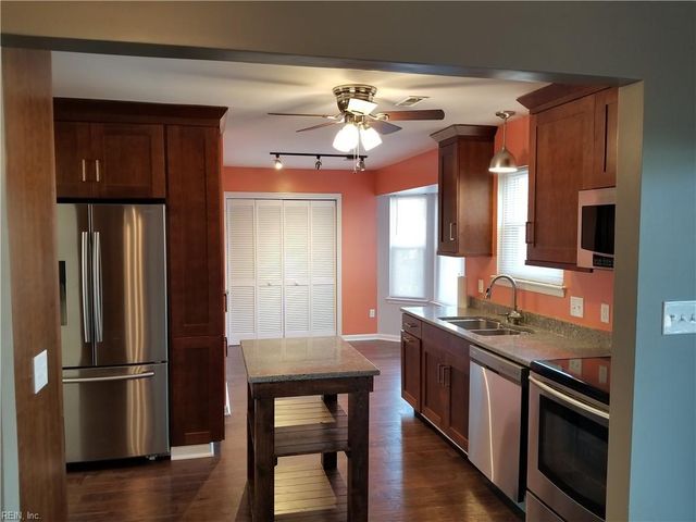 237 Seasons TRL, Newport News, VA 23602