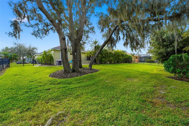 6331 YELLOW WOOD PLACE, Sarasota, FL 34241
