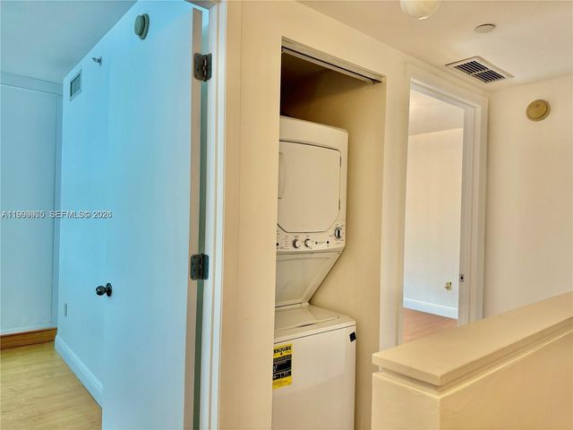 3131 NE 188th St 2-1213, Aventura, FL 33180