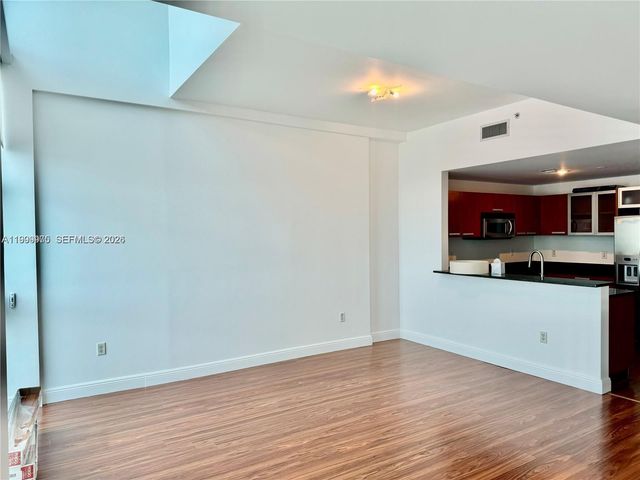 3131 NE 188th St 2-1213, Aventura, FL 33180