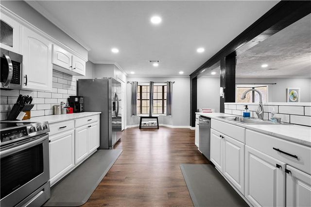 950 STONES WAY Drive, Pineville, LA 71360