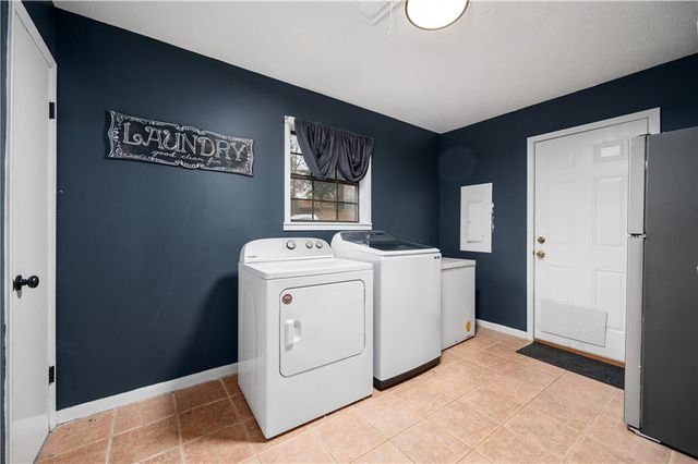 950 STONES WAY Drive, Pineville, LA 71360