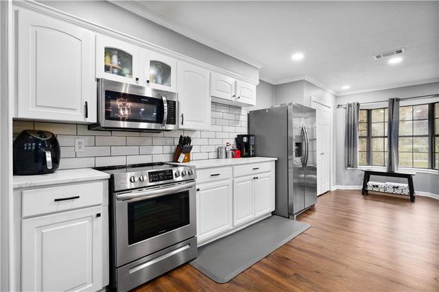 950 STONES WAY Drive, Pineville, LA 71360