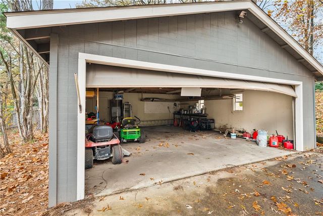 950 STONES WAY Drive, Pineville, LA 71360