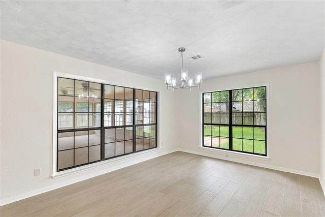 1916 Baywood Drive, Bay City, TX 77414