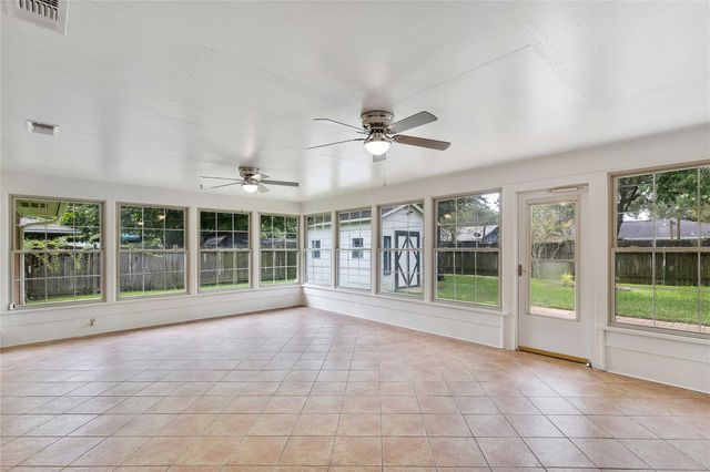 1916 Baywood Drive, Bay City, TX 77414