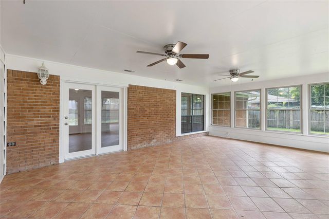 1916 Baywood Drive, Bay City, TX 77414