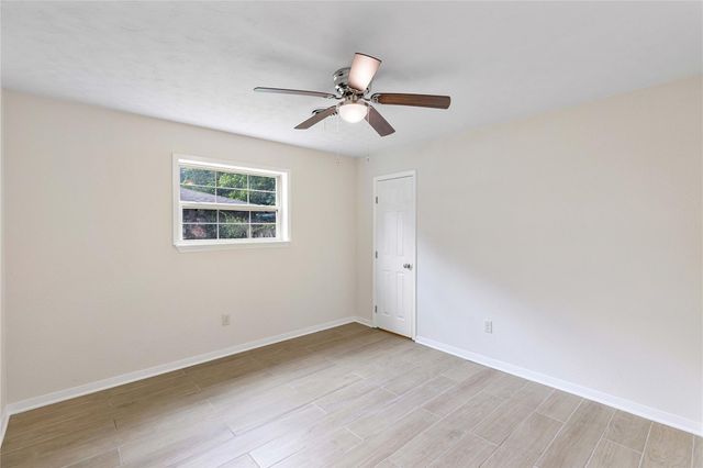 1916 Baywood Drive, Bay City, TX 77414
