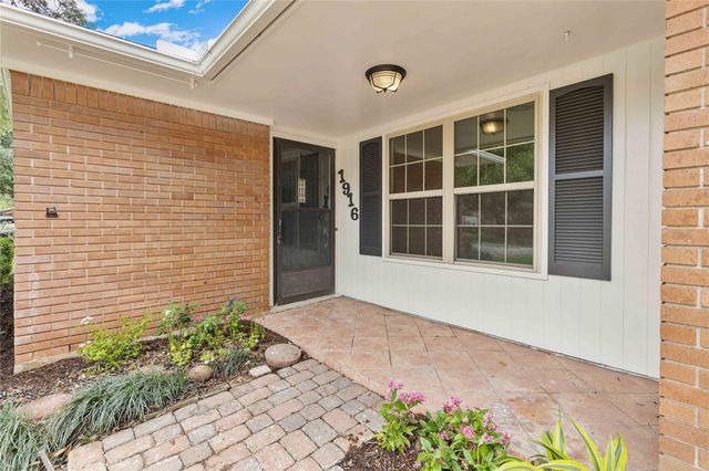 1916 Baywood Drive, Bay City, TX 77414