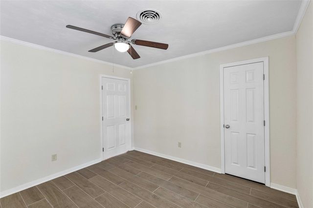 1916 Baywood Drive, Bay City, TX 77414