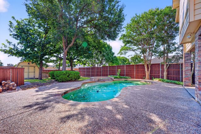 905 Hampstead Drive, Mesquite, TX 75181