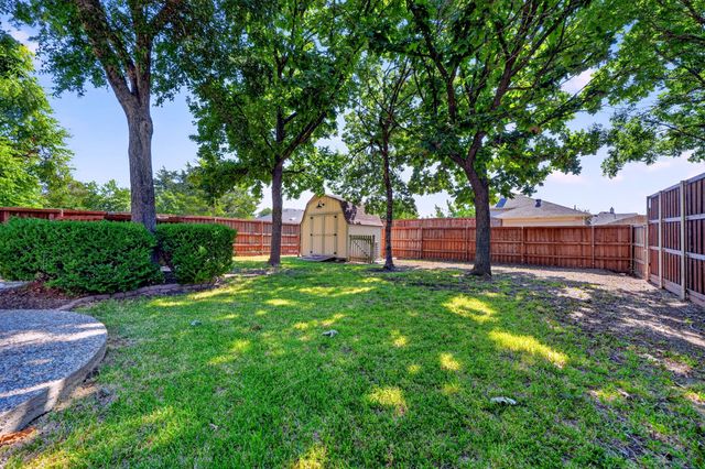 905 Hampstead Drive, Mesquite, TX 75181