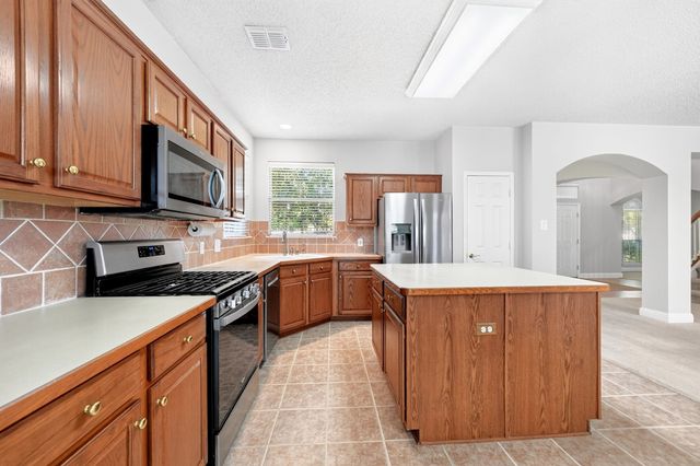 905 Hampstead Drive, Mesquite, TX 75181