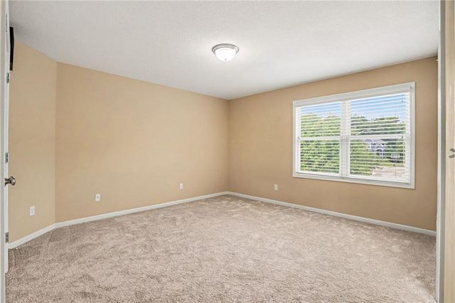 5821 Bedford Avenue, Kansas City, MO 64151