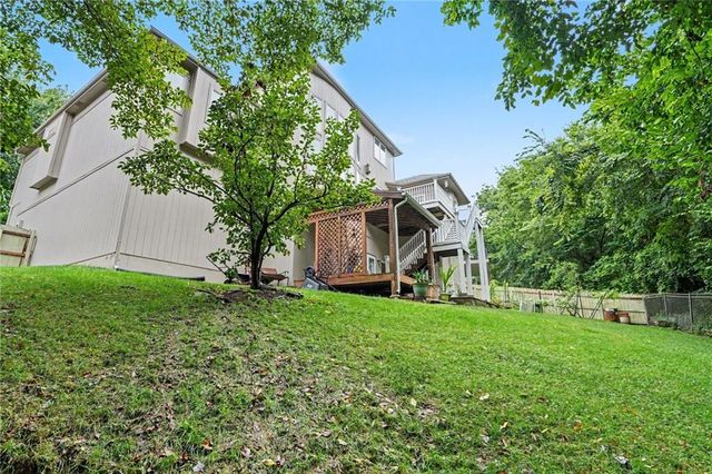 5821 Bedford Avenue, Kansas City, MO 64151