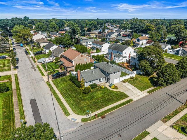 1845 Relyea Drive, Merrick, NY 11566