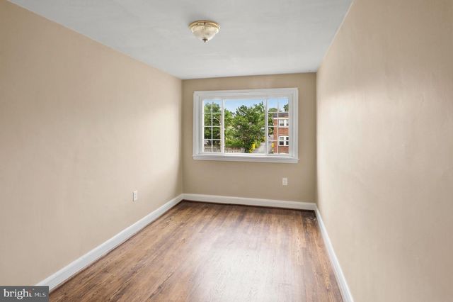 214 OLD RIVERSIDE RD, Brooklyn Park, MD 21225