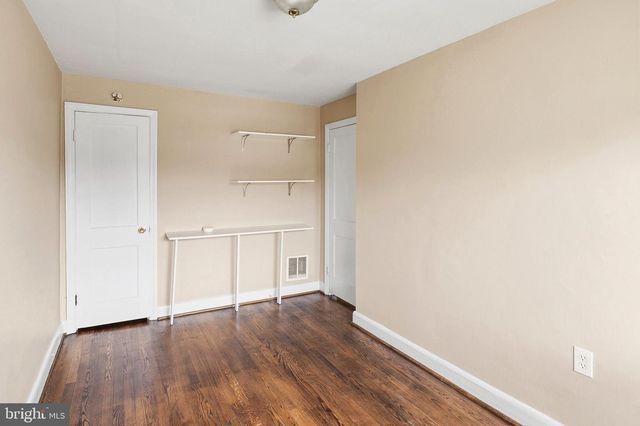 214 OLD RIVERSIDE RD, Brooklyn Park, MD 21225