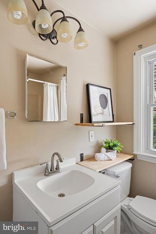 214 OLD RIVERSIDE RD, Brooklyn Park, MD 21225