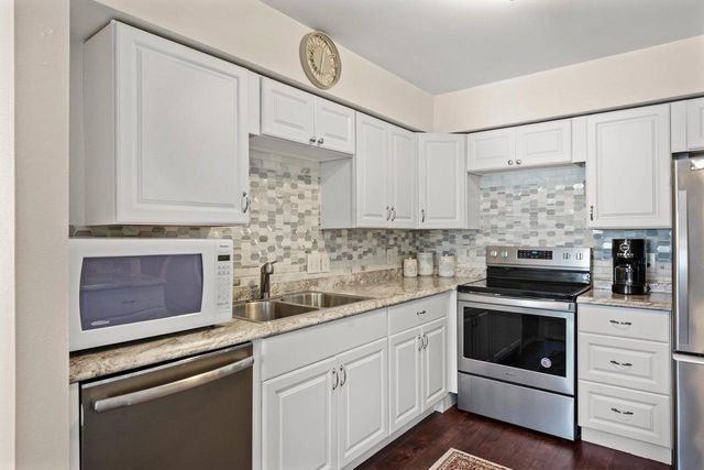 964 Rockefeller Lane, Madison, WI 53704