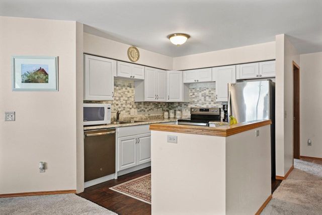 964 Rockefeller Lane, Madison, WI 53704