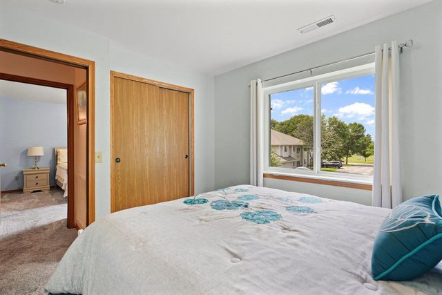 964 Rockefeller Lane, Madison, WI 53704