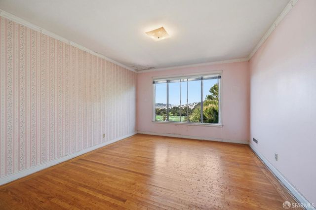 77 Lapham Way, San Francisco, CA 94112