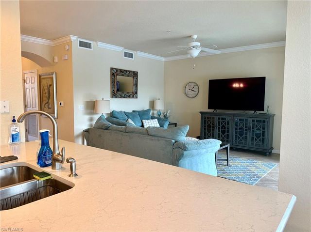 9554 Trevi CT 4723, Naples, FL 34113