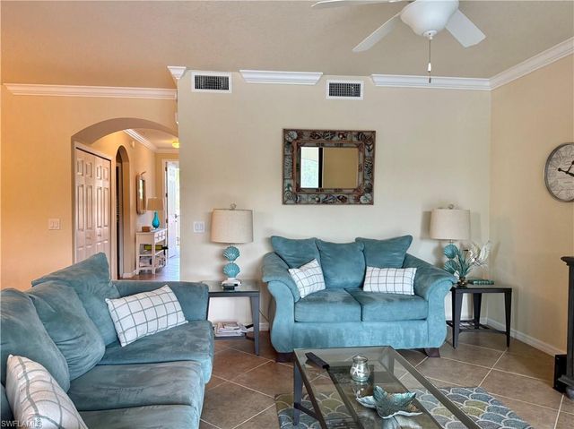 9554 Trevi CT 4723, Naples, FL 34113